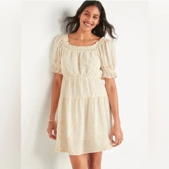 Old Navy Cream Embroidered Babydoll Dress Womens Sz Medium Puff Sleeves Peasant - Picture 2 of 9